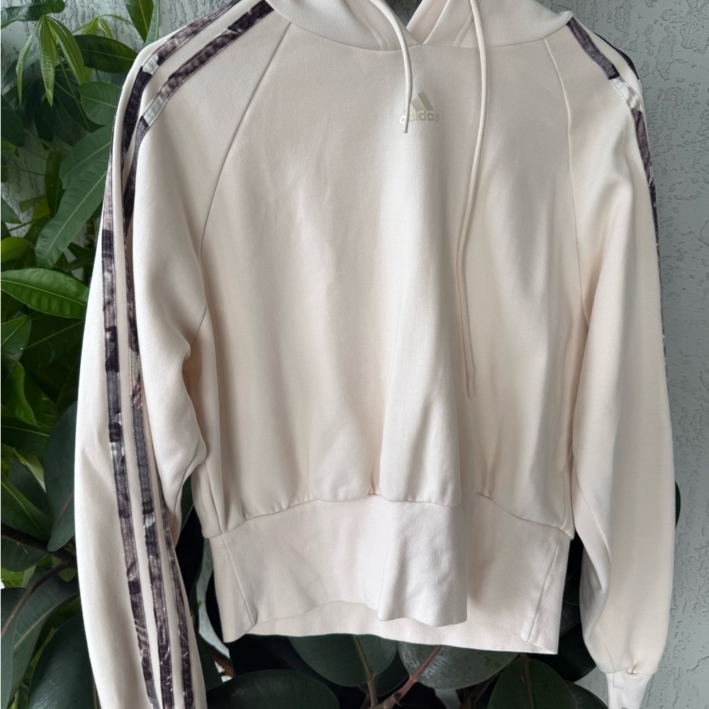 Adidas Off-White Hoodie with Patterned Stripes